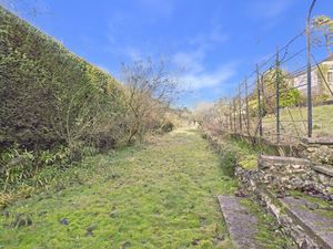 GARDENS- click for photo gallery